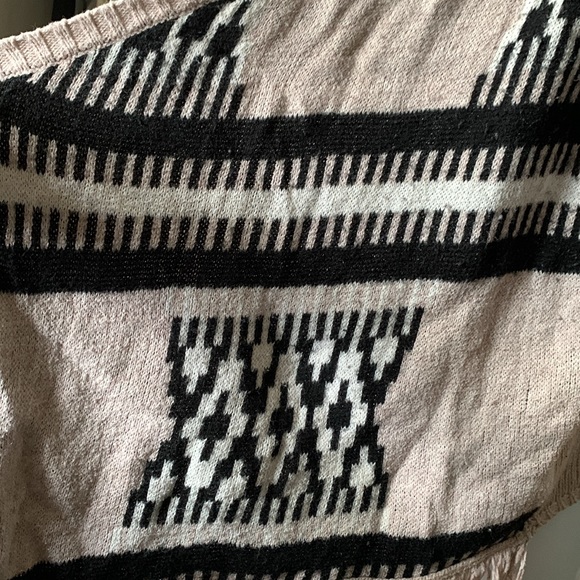 AEO beige cardigan - Picture 5 of 10